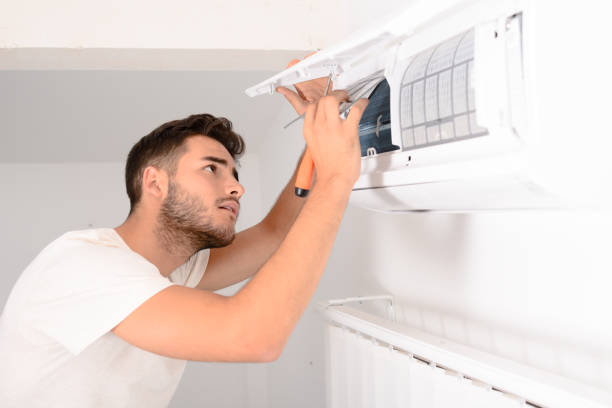 Best Air Duct Mold Removal  in New Canaan, CT